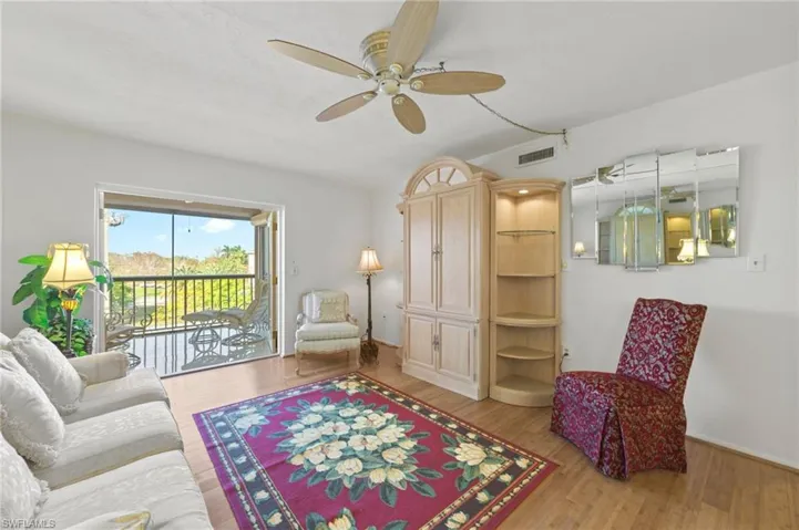 2121 Collier AVE # 306, FORT MYERS FL 33901