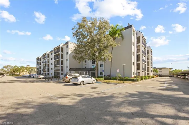 2121 Collier AVE # 306, FORT MYERS FL 33901