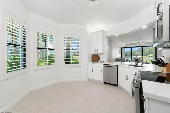 Kitchen Breakfast Area