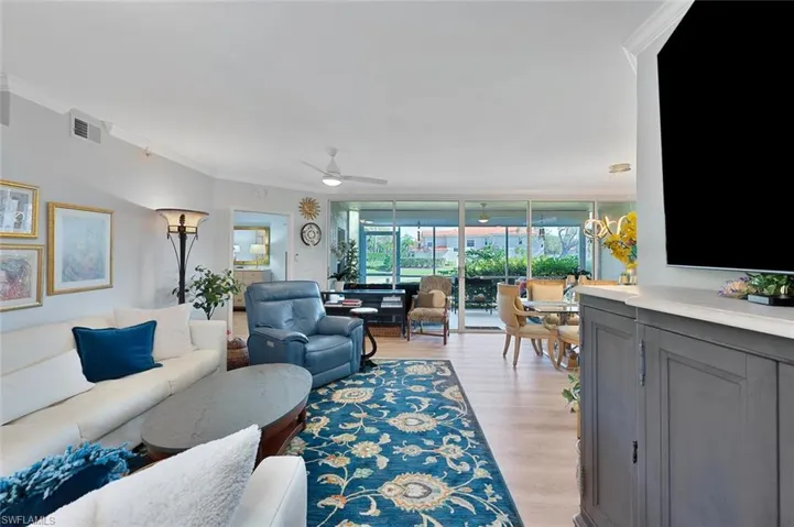 7576  Oleander Gate  DR, Naples, FL 34109