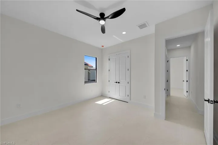 2127 Ne 1st Ter, Cape Coral, Florida 33909