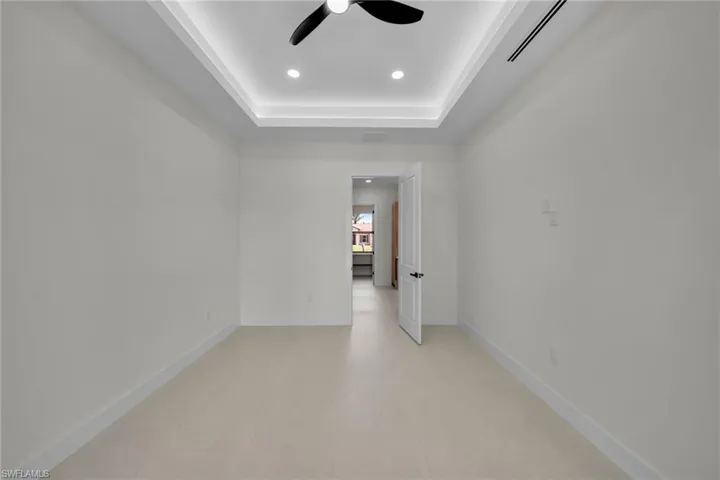2127 Ne 1st Ter, Cape Coral, Florida 33909