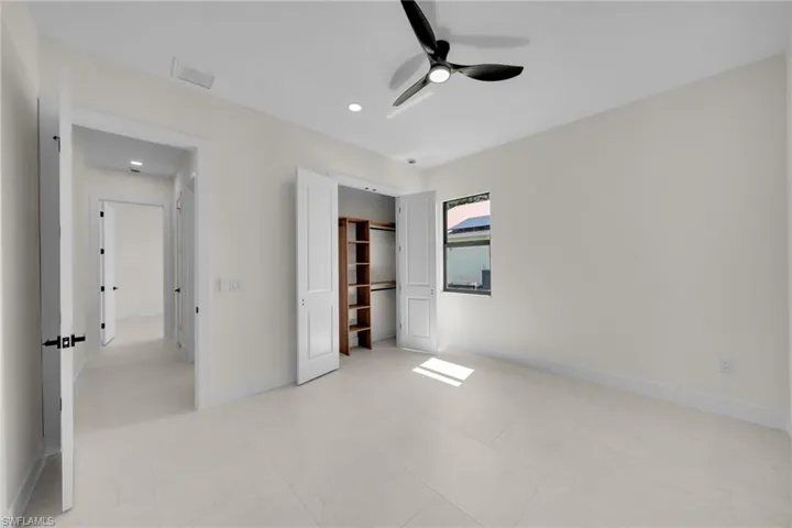 2127 Ne 1st Ter, Cape Coral, Florida 33909