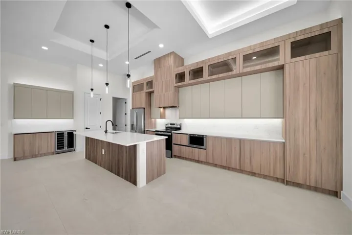 2127 Ne 1st Ter, Cape Coral, Florida 33909