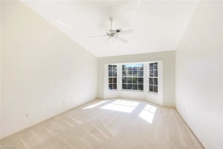 6210  Reserve  CIR, Naples, FL 34119