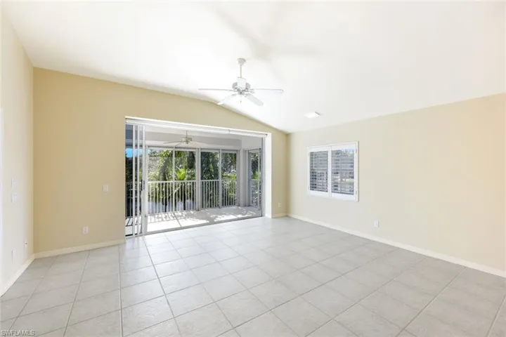 6210  Reserve  CIR, Naples, FL 34119