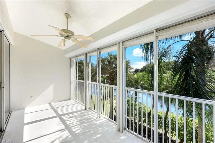 6210  Reserve  CIR, Naples, FL 34119