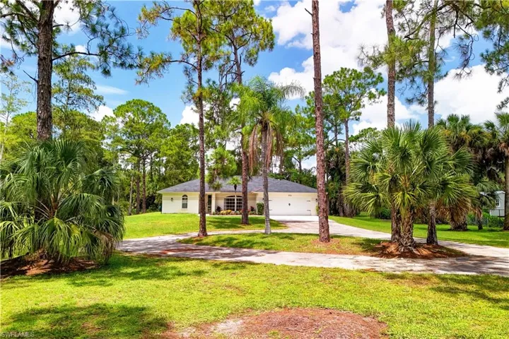 171 5th St Sw, Naples, Florida 34117