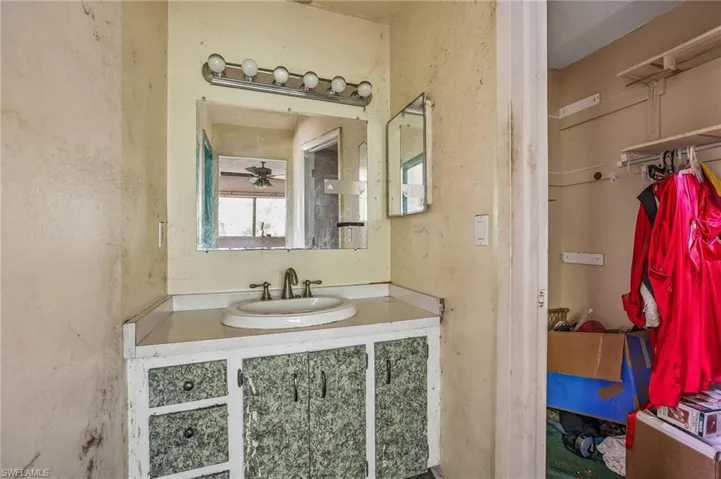 13231 5th St, Fort Myers, Florida 33905