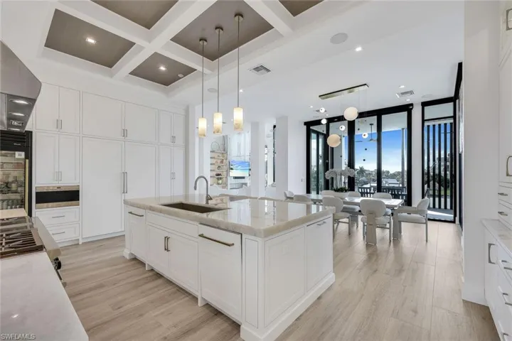 348 Seagull Ave, Naples, Florida 34108
