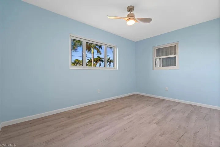Secondary bedroom
