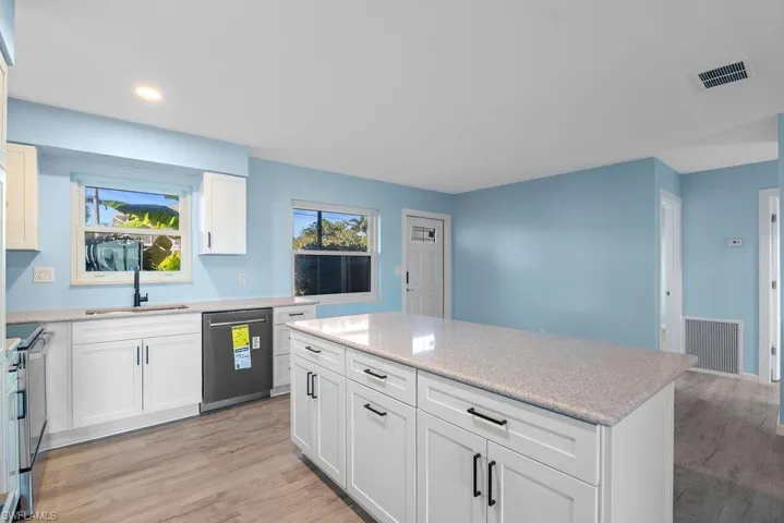 2504 Bayshore Dr, Matlacha, Florida 33993
