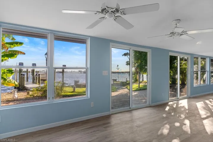 2504 Bayshore Dr, Matlacha, Florida 33993