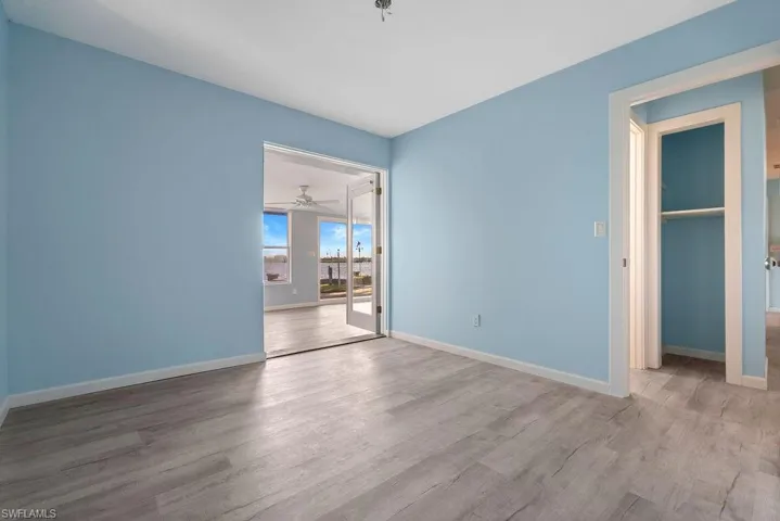 This home has options -bedroom and den are interchangable. As long as you wake up to the view