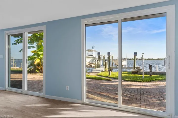 2504 Bayshore Dr, Matlacha, Florida 33993