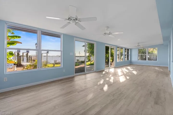 2504 Bayshore Dr, Matlacha, Florida 33993
