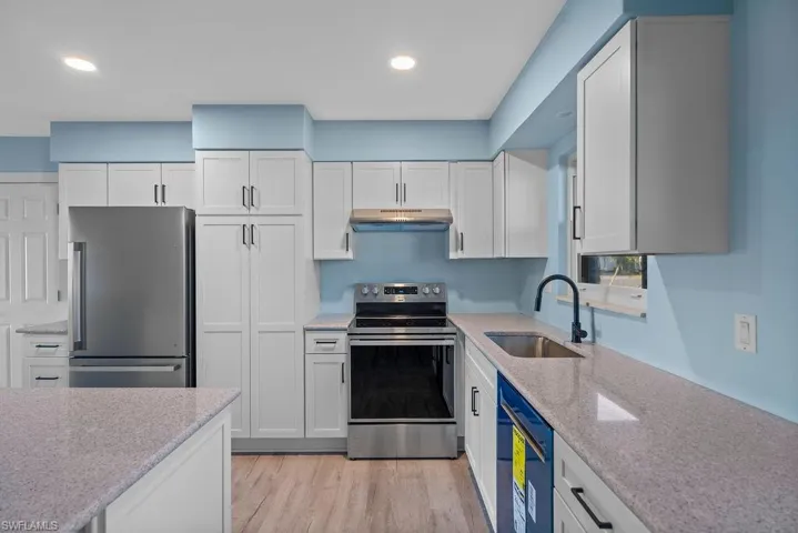 2504 Bayshore Dr, Matlacha, Florida 33993