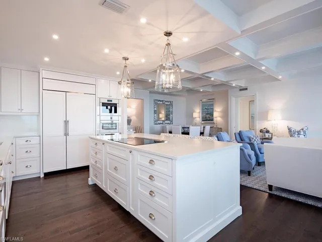 Kitchen / Living