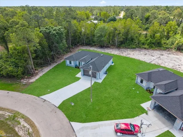 375  Selkirk  AVE, Lehigh Acres, FL 33974