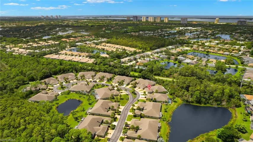 Bird's eye view featuring proximity to gulf & bay