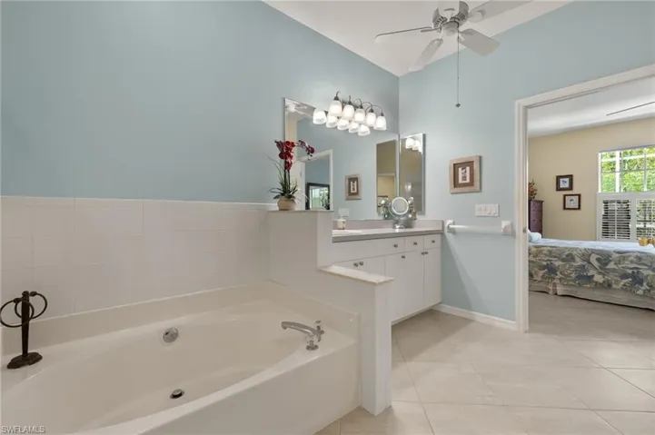 Ensuite primary bath