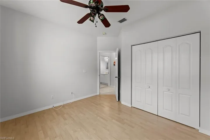 Guest bedroom #1