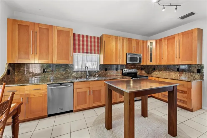 Granite countertops and backsplash