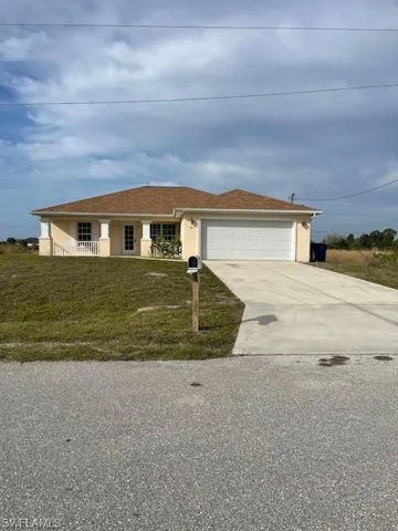 354  Petite  AVE, Lehigh Acres, FL 33974