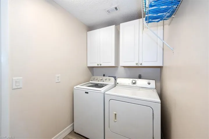 2124 Ne 3rd Ter, Cape Coral, Florida 33909