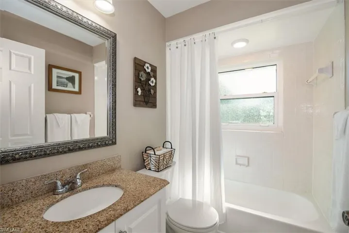 2124 Ne 3rd Ter, Cape Coral, Florida 33909