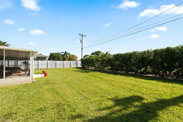2124 Ne 3rd Ter, Cape Coral, Florida 33909