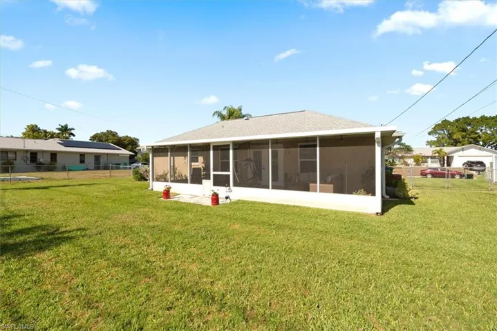2124 Ne 3rd Ter, Cape Coral, Florida 33909