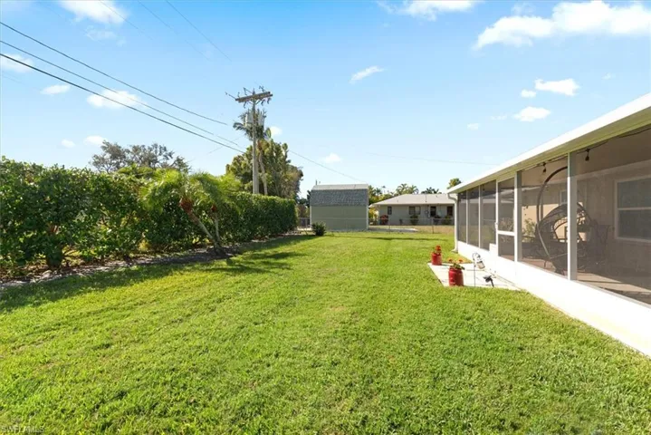 2124 Ne 3rd Ter, Cape Coral, Florida 33909