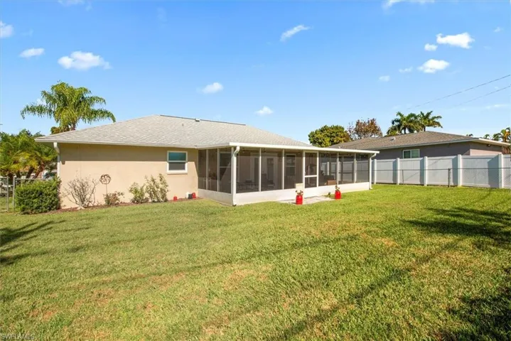 2124 Ne 3rd Ter, Cape Coral, Florida 33909