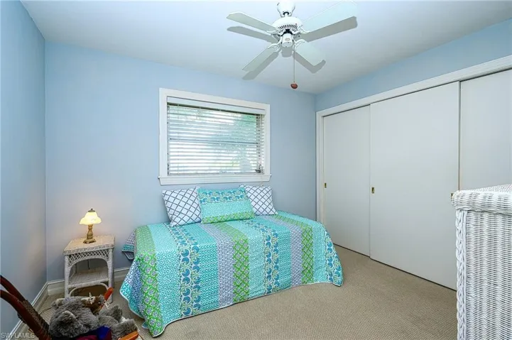 1247 Royal Palm DR, NAPLES FL 34103