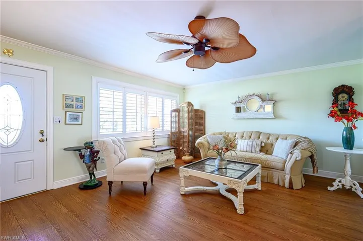 1247 Royal Palm DR, NAPLES FL 34103