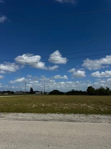 25 NE 27th  TER, Cape Coral, FL 33909