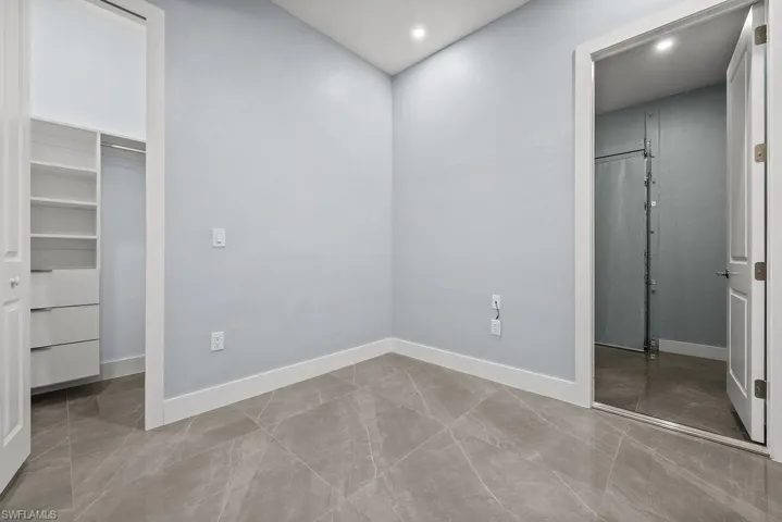 Office and bonus room