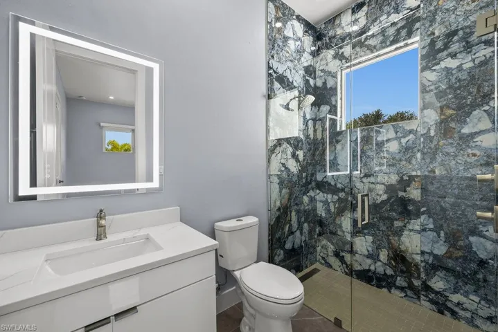 2nd Master Bath