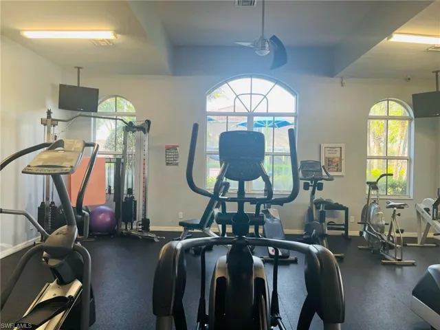 9620 Roundstone Cir, Fort Myers, Florida 33967