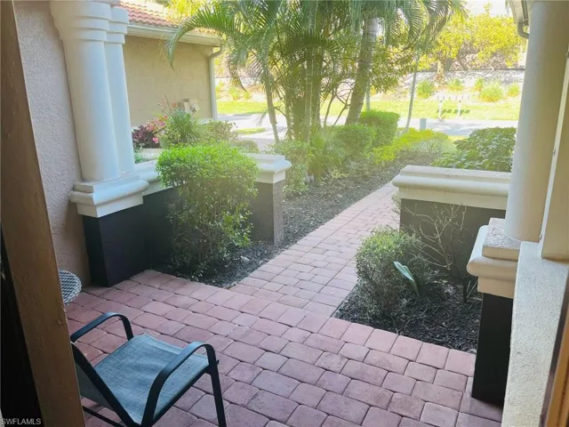 9620 Roundstone Cir, Fort Myers, Florida 33967