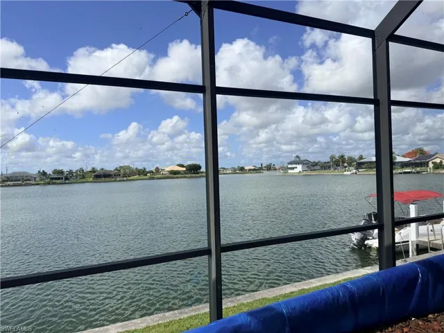 1028 Hancock Bridge Pkwy, Cape Coral, Florida 33990