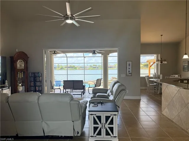 1028 Hancock Bridge Pkwy, Cape Coral, Florida 33990