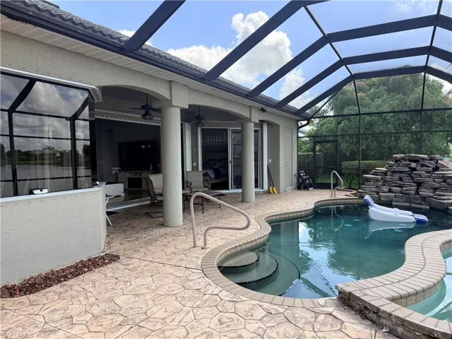 1028 Hancock Bridge Pkwy, Cape Coral, Florida 33990