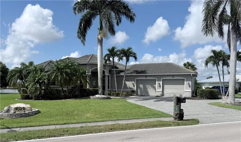 1028 Hancock Bridge Pkwy, Cape Coral, Florida 33990
