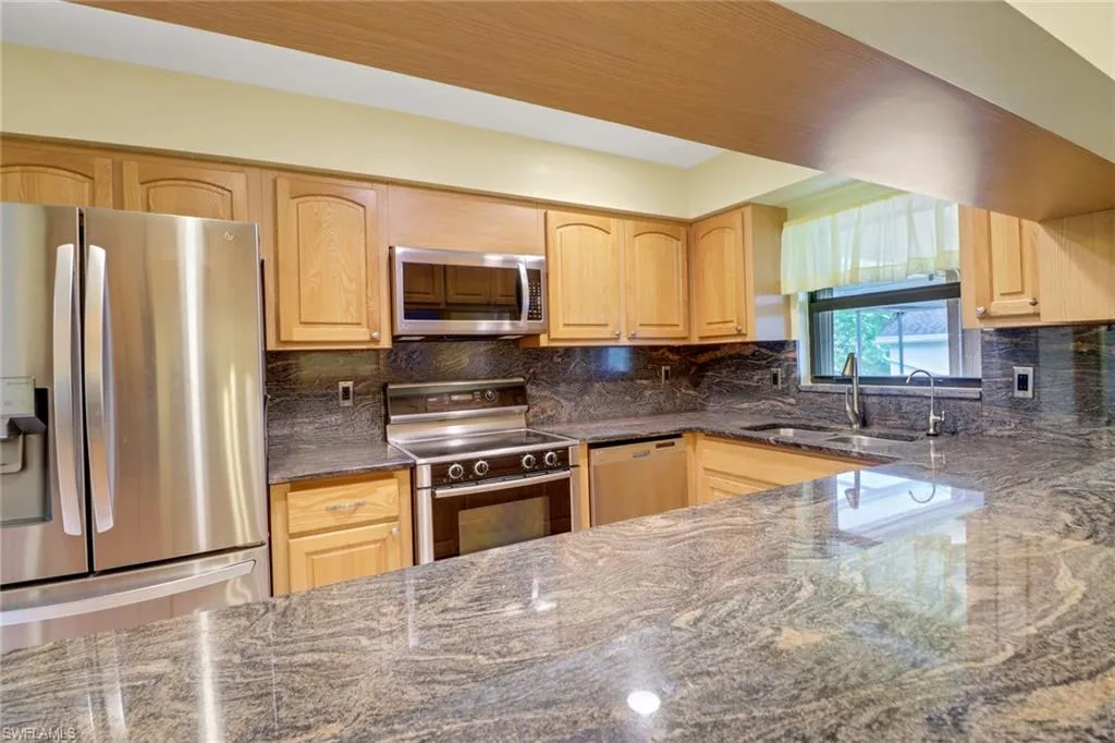 1310 11th ST, Naples, FL 34117,225061637