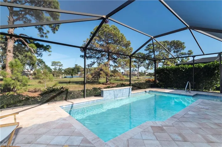 GREAT VIEW + PRIVACY
