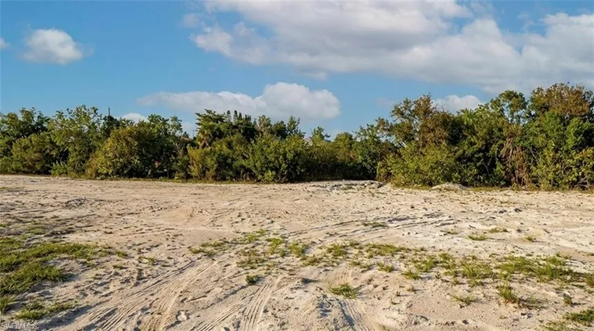 View of local wilderness with rural landscape