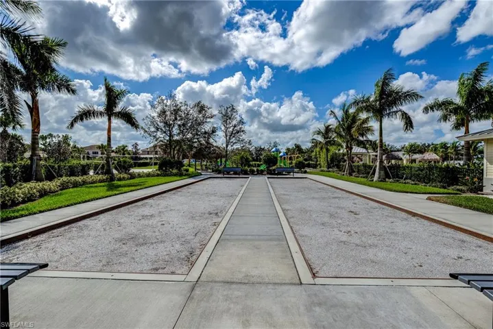 2827 Blossom Way, Naples, Florida 34120