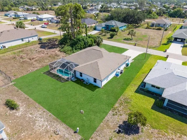 4216 Ne 20th Pl, Cape Coral, Florida 33909